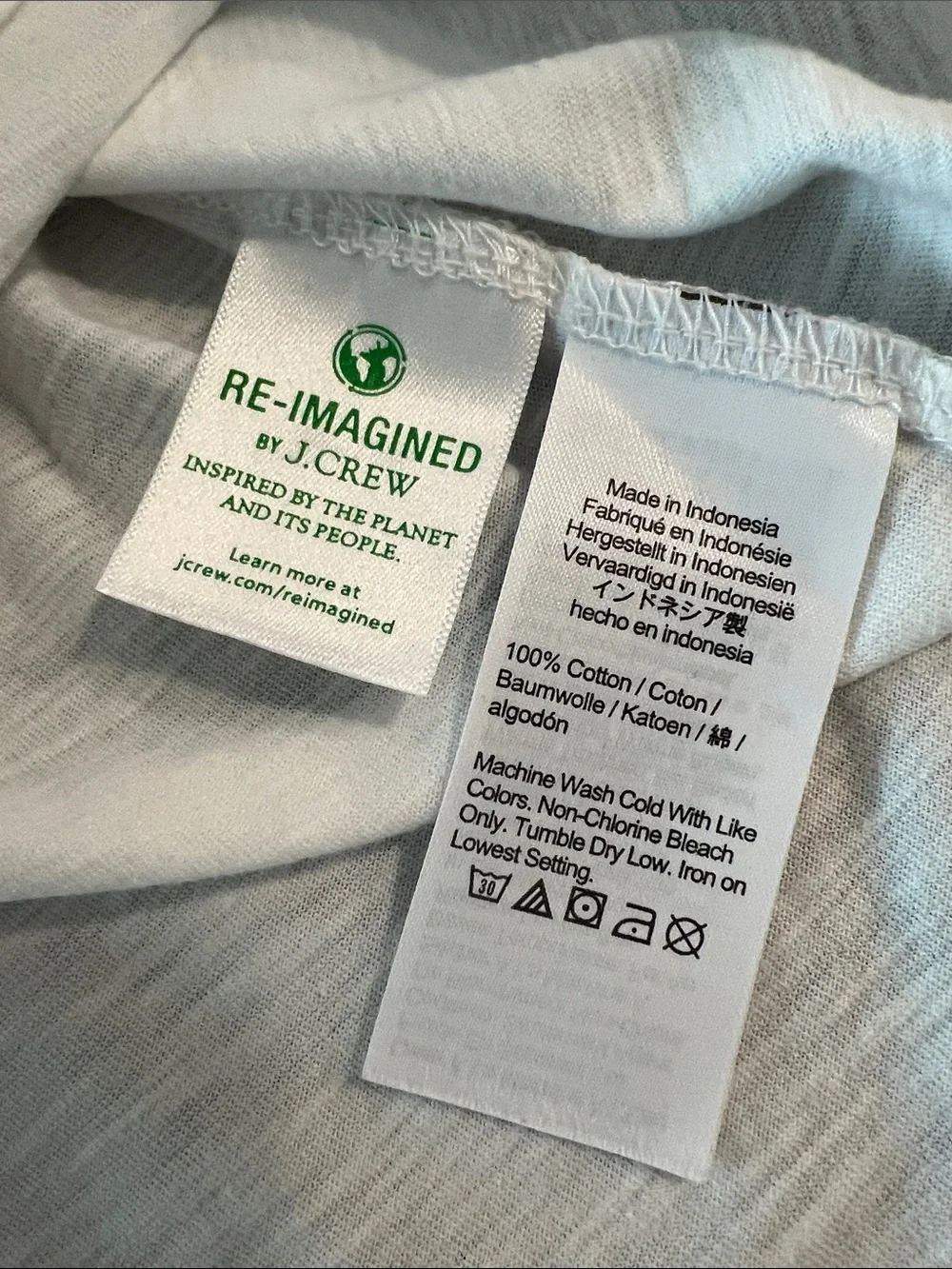 J. Crew Vintage Cotton V Neck Short Sleeve Classic Tee size Small